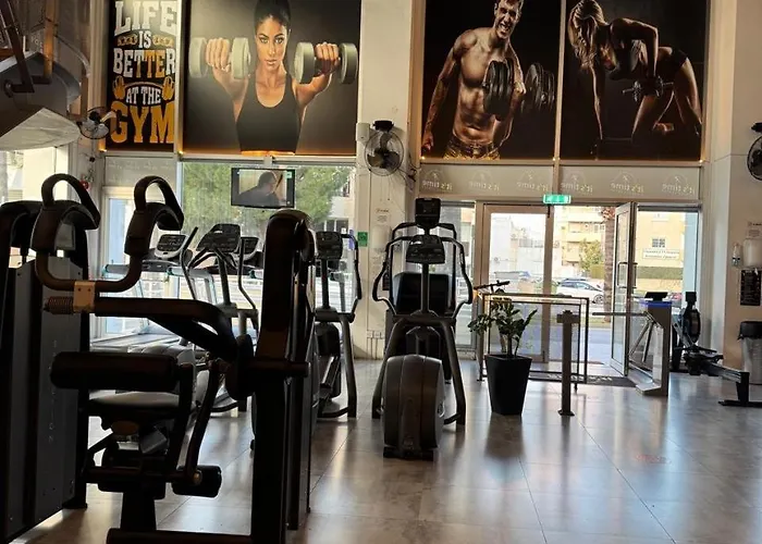 Appartement Ithaki Phinikoudes No. 204 *