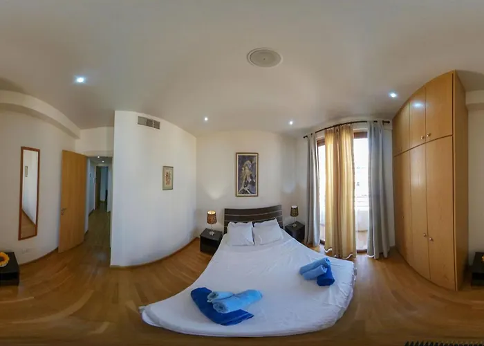 Ithaki Phinikoudes No. 204 Apartment *