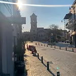 Ithaki Phinikoudes No. 204 Lárnaka