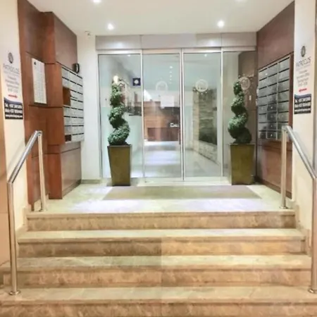 Appartement Ithaki Phinikoudes No. 204