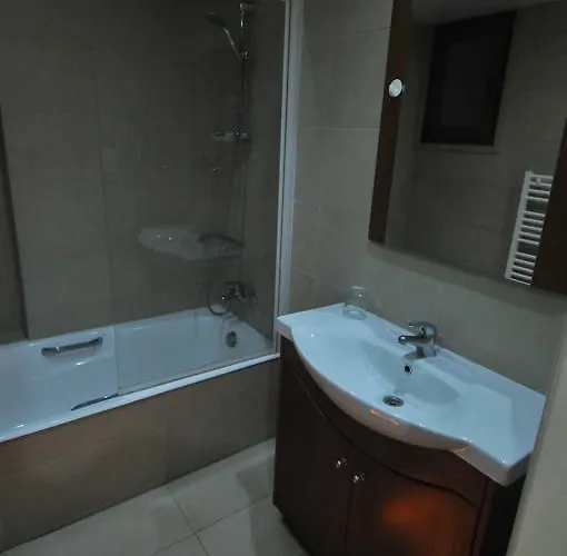 Ithaki Phinikoudes No. 204 *