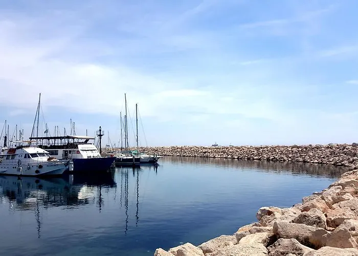 Апартаменты Ithaki Phinikoudes No. 204 *